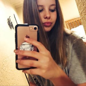 Meet your Posher, Ava